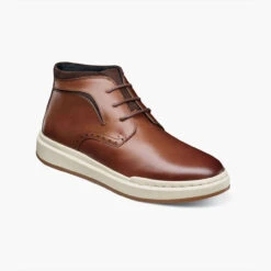 Stacy Adams Men's Corbin Plain Toe Chukka Boot - Cognac