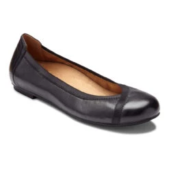 Vionic Women's Caroll Ballet Flat - Black