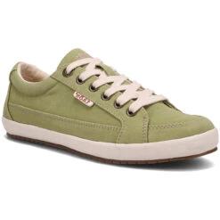 Taos Footwear Women's Moc Star 2 - Fern Distressed